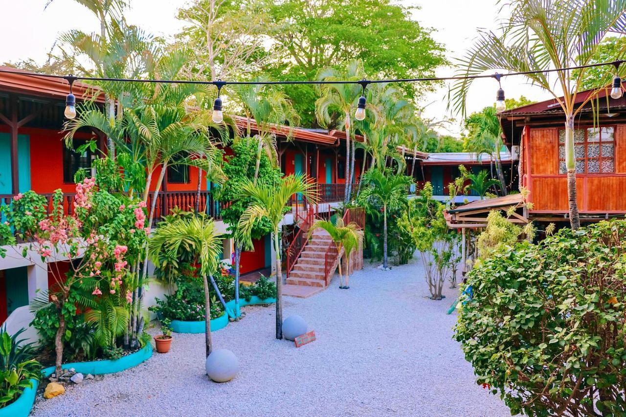 Blue Iguana Hotel Sámara Eksteriør billede